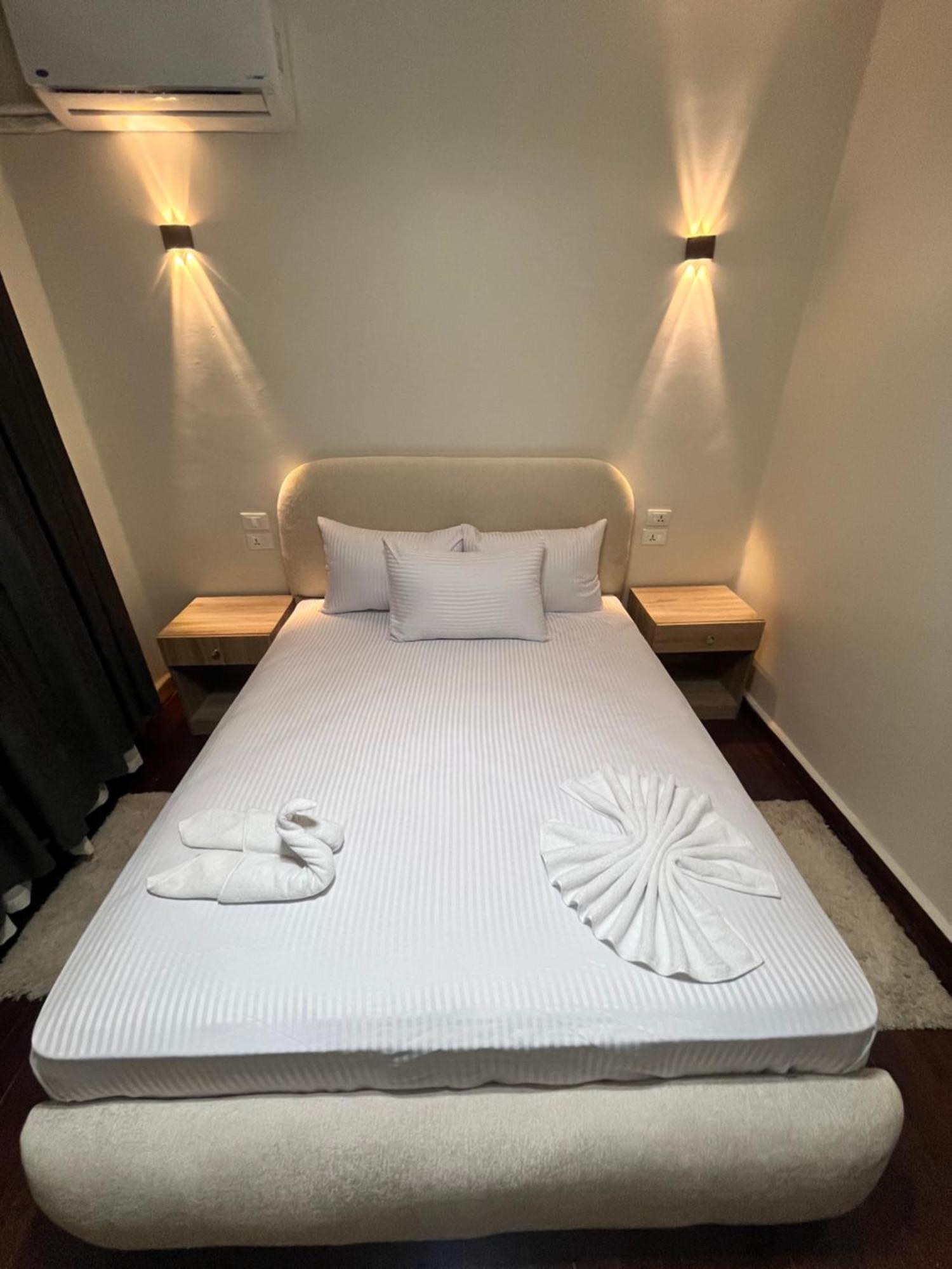 Triple Garden View Hotel Kairo Bagian luar foto