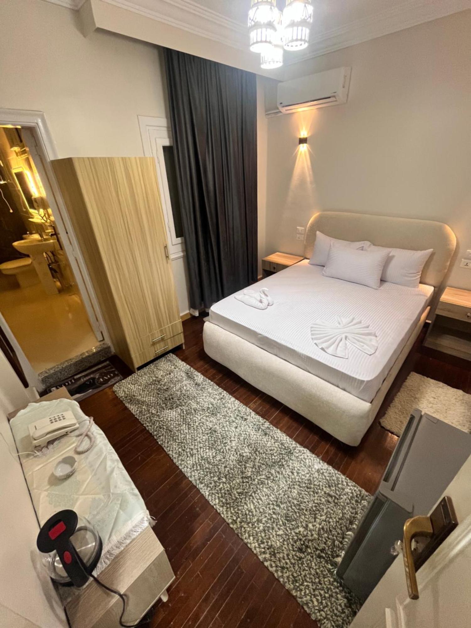 Triple Garden View Hotel Kairo Bagian luar foto