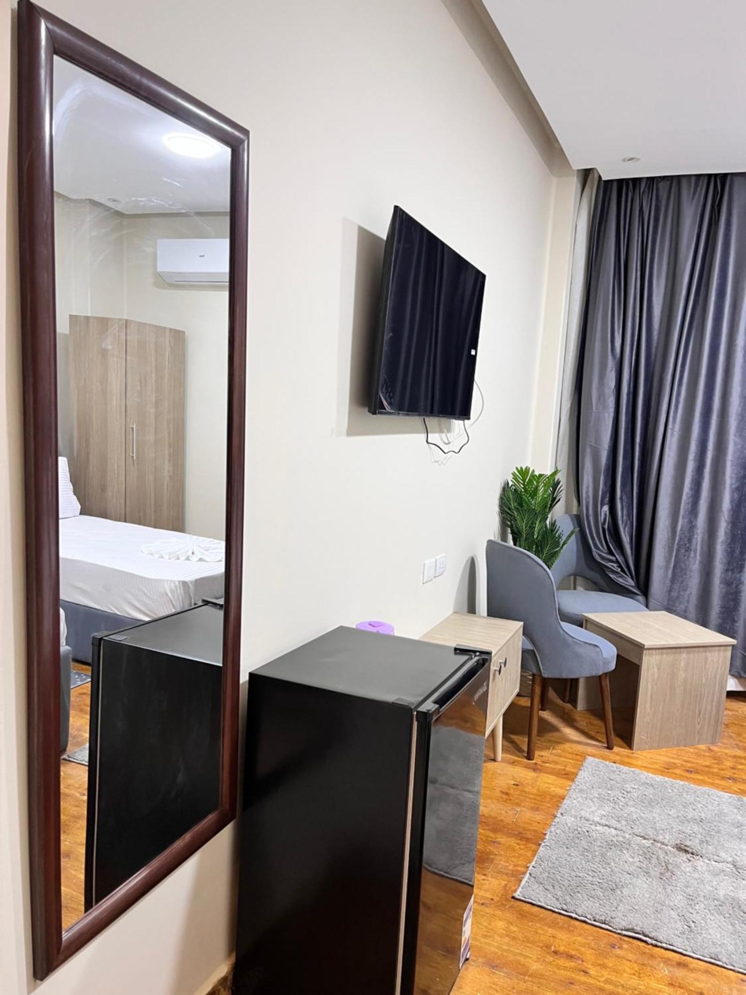 Triple Garden View Hotel Kairo Bagian luar foto