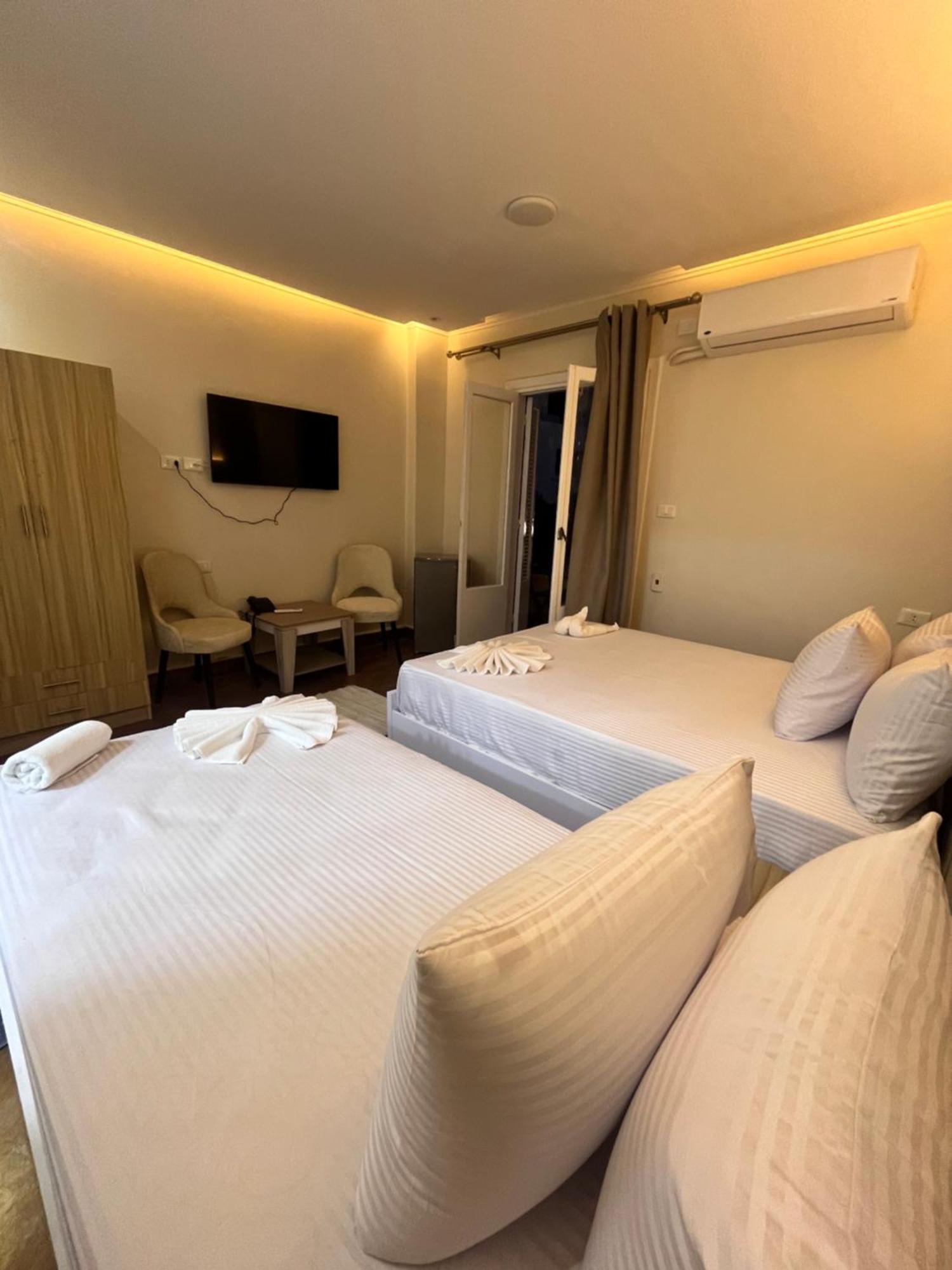 Triple Garden View Hotel Kairo Bagian luar foto