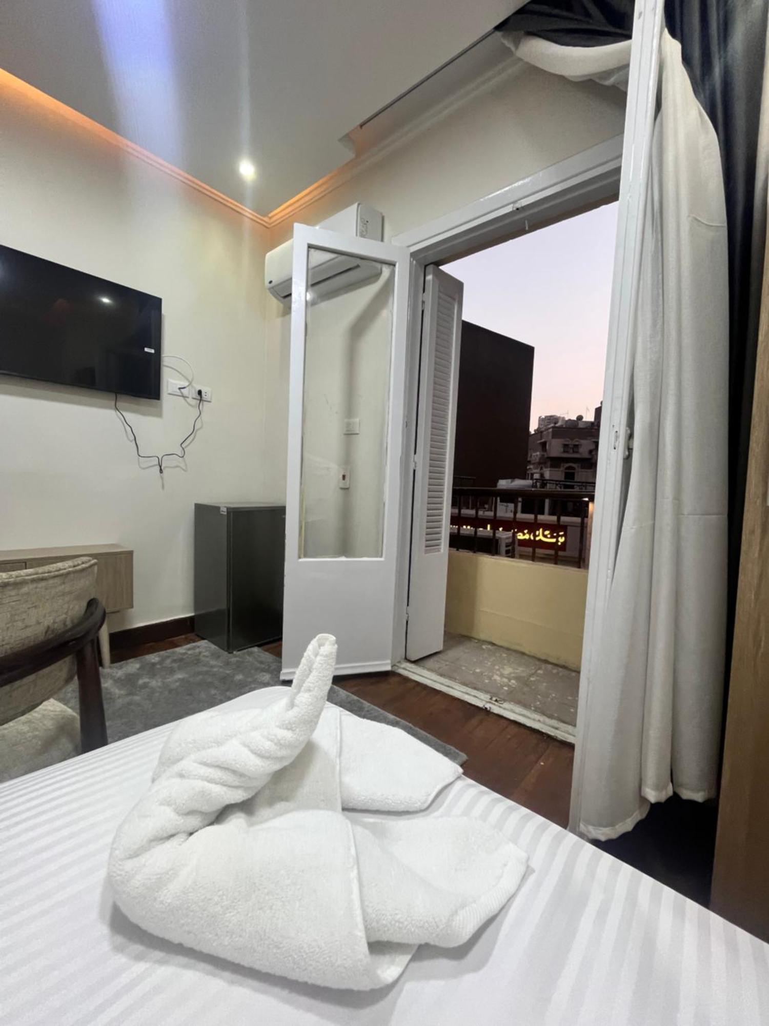 Triple Garden View Hotel Kairo Bagian luar foto