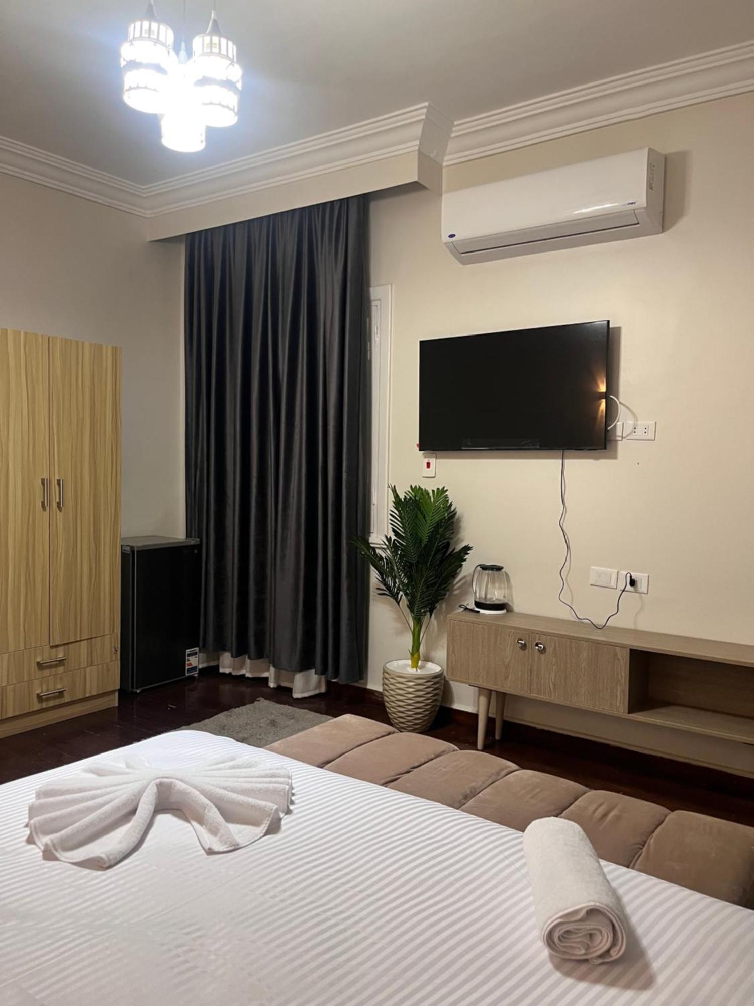 Triple Garden View Hotel Kairo Bagian luar foto